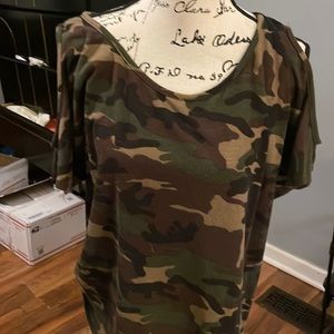 Cold shoulder camo shirt